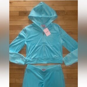 NEW! NWT JUICY COUTURE Velour OG Bling Tracksuit Set in Aqua Blue Crystal Size M